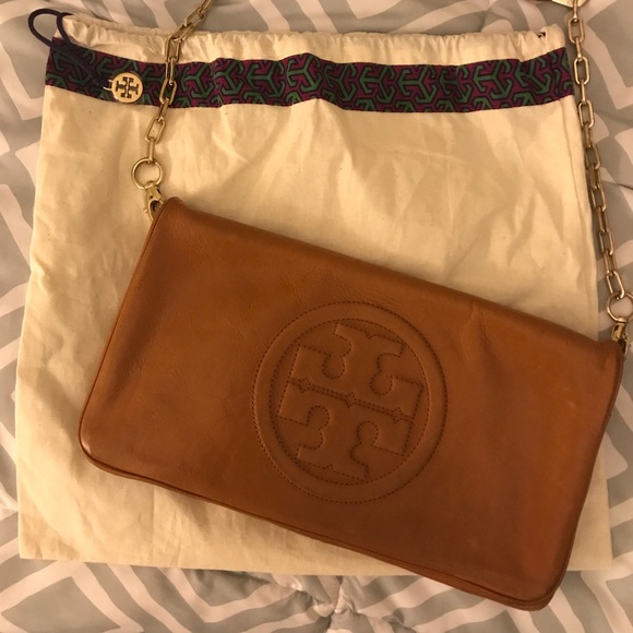 Tory Burch Handbags - Tory Burch Reva Clutch. Like new condition.